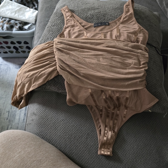 Body suit - Picture 2 of 4